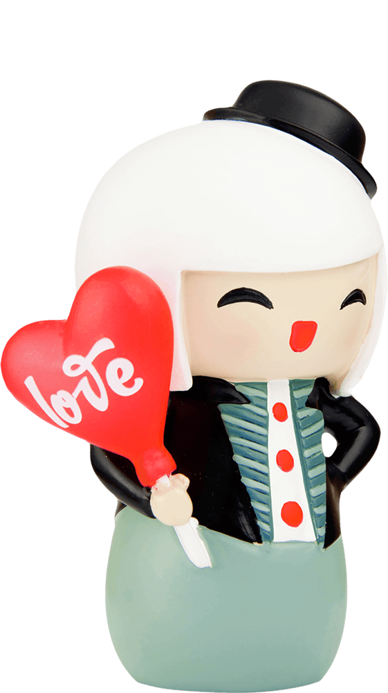 Momiji doll Love: smiling, with white hair, black hat, holding a red heart balloon that says "love". — Momiji Doll
