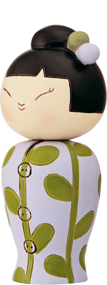 Higgledy-piggledy Momiji doll with a green leaf pattern, black hair in a bun, and a cute smiling face. — Momiji Doll